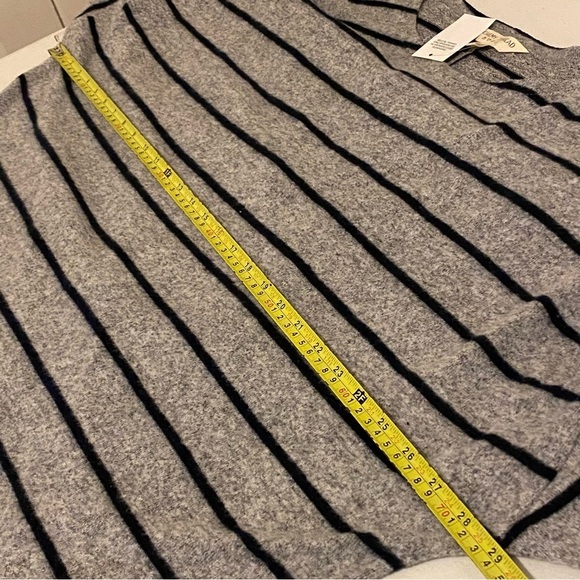 Alchemy Thread Women’s XXL Sweater Top Shirred Sleeve Striped Gray/Black - Picture 9 of 10